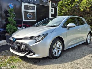 Toyota Corolla Luna Sport 1.8 Petrol Hybrid 2021 - Image 3