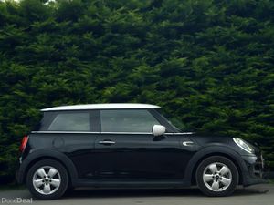 MINI Cooper D 1.5 2021 - Image 4