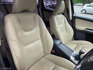 2014 Volvo XC60 2.0 D4 SE NAV // NCT TILL 07/27 - Image 3