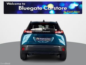 Peugeot 2008 ALLURE EV **SCREEN MIRRORING**DRIVE M - Image 4