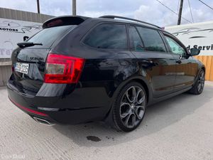 151 Skoda Octavia 2.0TDI 184HP RS Pan Foof - Image 3