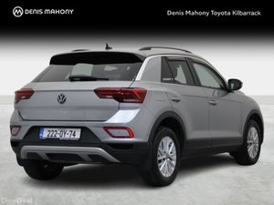 Volkswagen T-Roc LIFE 1.0 TSI MANUAL 6SPEED FWD 11 - Image 2