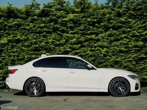 BMW 320D X-Drive M-Sport 2021- Extremely Low kms - Image 3