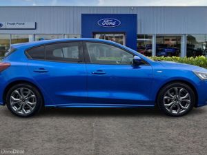 Ford Focus 1.0 EcoBoost ST-Line 5dr - DUAL ZONE CL - Image 3