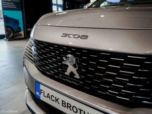 Peugeot 3008 Allure HYBRID2 PHEV 225bhp Auto - Image 3