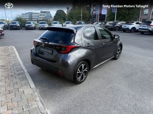 Toyota Yaris Yaris Hybrid 115 L-SPORT - Image 2