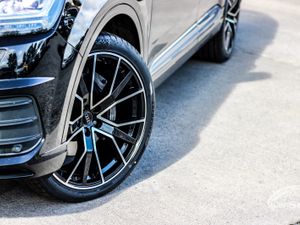 2018 AUDI Q7 QUATTRO S-LINE BLACK EDITION STYLING - Image 2
