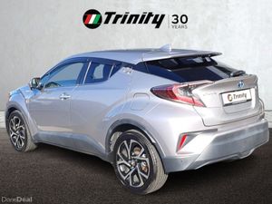 Toyota C-HR ** Z HYBRID ** STUNNING SPEC ** TRINIT - Image 3