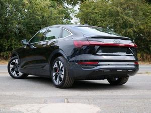 231 Audi Q8 e-tron 450Km Range - Image 2