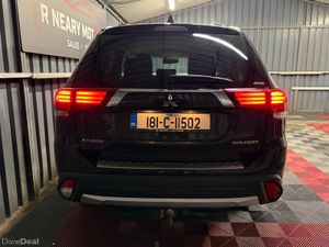 2018 Mitsubishi Outlander 4WD Auto 7 Seat - Image 2