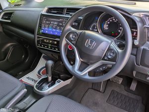 Low Mileage HiSpec Honda Jazz 1.3 NOT HYBRID, 2019 - Image 3