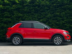 Volkswagen T-Roc 2.0 TDI Design 2021 - Image 3