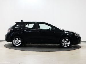 *112* 2022 Toyota Corolla 1.8 luna hybrid auto - Image 3