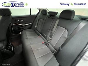 BMW 3-Series 320D xDrive Automatic. - Image 4