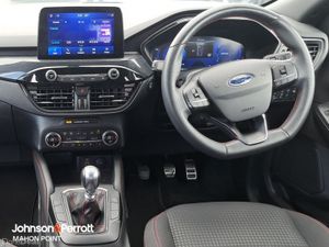 Ford Kuga 1.5 EcoBlue 120PS ST-Line **DIESEL / LIK - Image 4