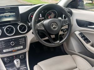 Mercedes-Benz CLA SPORTBACK 2017 1.6 PETROL 5dr - Image 2