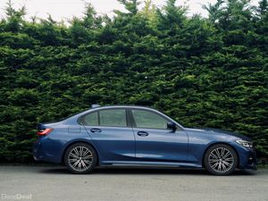 BMW 320D X-Drive  M SPORT 2022 | Extremely Low kms - Image 4