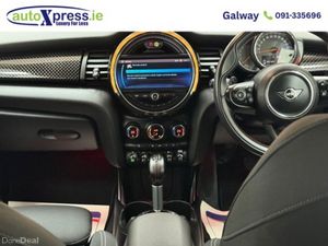 Mini Cooper D 2.0 Automatic, Reversing camera - Image 4