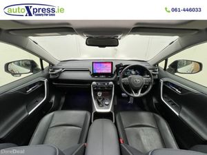 Toyota RAV4 4WD HYBRID G, Sunroof, Low mileage - Image 2