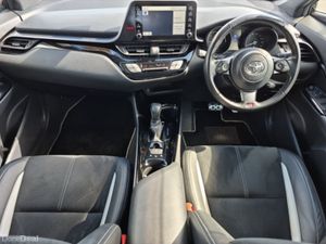 Toyota C-HR ** HYBRID ** AUTO ** HUGE SPEC ** TRIN - Image 2