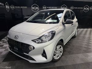 Hyundai i10 1.0 5DR ONE OWNER LOW MILEAGE - Image 2