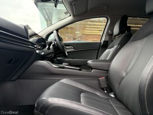 Kia Sportage 1.6 K3 Plug In Hybrid - Image 2