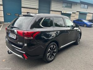 Mitsubishi Outlander 2.0 GX4H PHEV 200BHP 5DR AUTO - Image 4