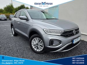 Volkswagen T-Roc LIFE 2.0 TDI MANUAL 6SPEED FWD 5D - Image 2
