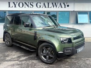 Land Rover Defender 110 3.0D / X-Dynamic SE / Comm - Image 3