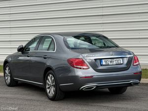 Mercedes-Benz E-Class Exclusive 2018 - Image 2