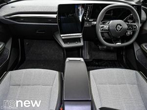 Renault Scenic E-Tech 87kWh Techno EV 220 Electric - Image 3
