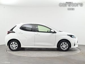 Toyota Yaris 1.5 - Image 2