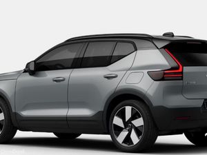 Volvo EX40 ULTRA PRO *NEW MODEL* € PER WEEK ON PCP - Image 4