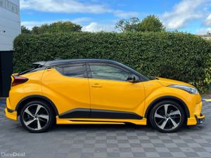 Toyota C-HR MODELLISTA PACK 1.8 HYBRID AUTO // 19" - Image 2