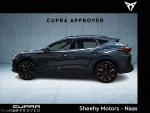 Cupra Formentor **AUTO** V2 EHYBRID 204HP - Image 4