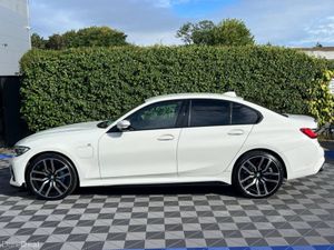 BMW 3-Series 330e M-SPORT COMPETITION 2.0 HYBRID / - Image 3