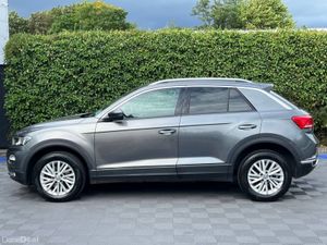 Volkswagen T-Roc DESIGN 1.0 TSI // APPLE CARPLAY/A - Image 3