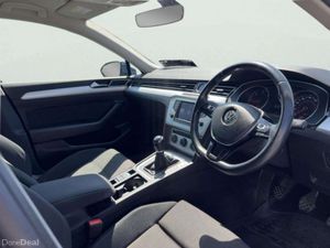 Volkswagen Passat 2.0 TDI SE Business BMT 150PS 4D - Image 2