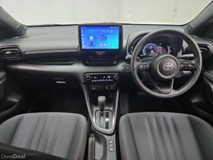 Toyota Yaris 1.5 G Model Hybrid - Image 4