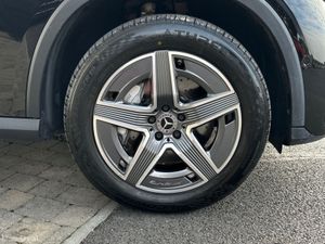 Mercedes-Benz GLC GLC 300e 4MATIC AMG Line--Foldab - Image 4