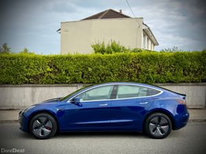 Tesla Model 3 | 54 kWh | S.O.H 87.2% - Image 4