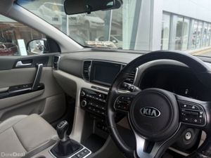 Kia Sportage 1.7 Platinum 5DR - Image 2