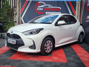 2023 Toyota Yaris - Image 4