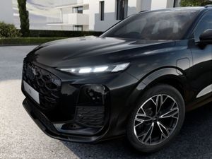 Audi Q3 Q3 SUV S line e-hybrid 200 kW S tronic - Image 2