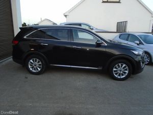 Kia Sorento PLATINUM 5DR - Image 2