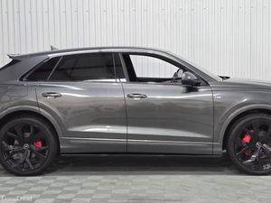 Audi Q8 DIESEL ESTATE - Image 4
