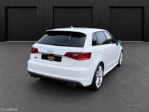 Audi S3 2.0 TFSI Sportback S Tronic quattro Euro 6 - Image 4