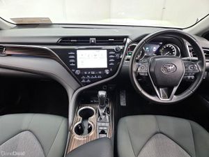 Toyota Camry G 2.5 Hybrid - Image 4