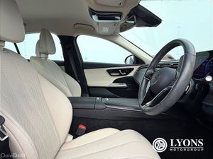 Mercedes-Benz E-Class 220D Avantgarde Plus - Image 4