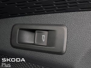 Skoda Octavia **ALL NEW HERITAGE MODEL**FULL LEATH - Image 4